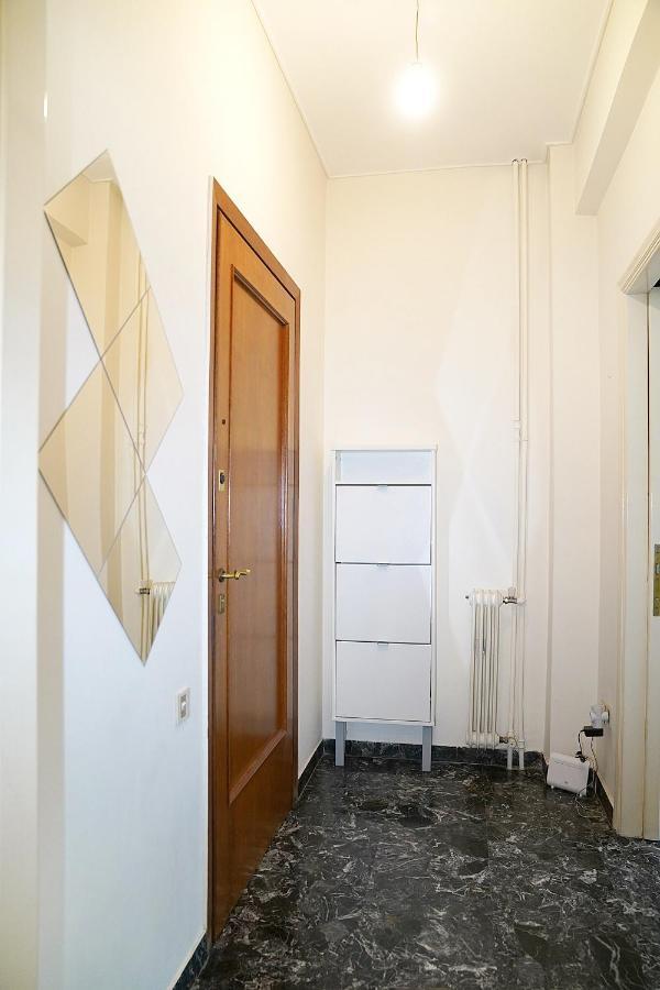 70M2 Apartment 4 Mins From Athens Central Station! Exterior foto